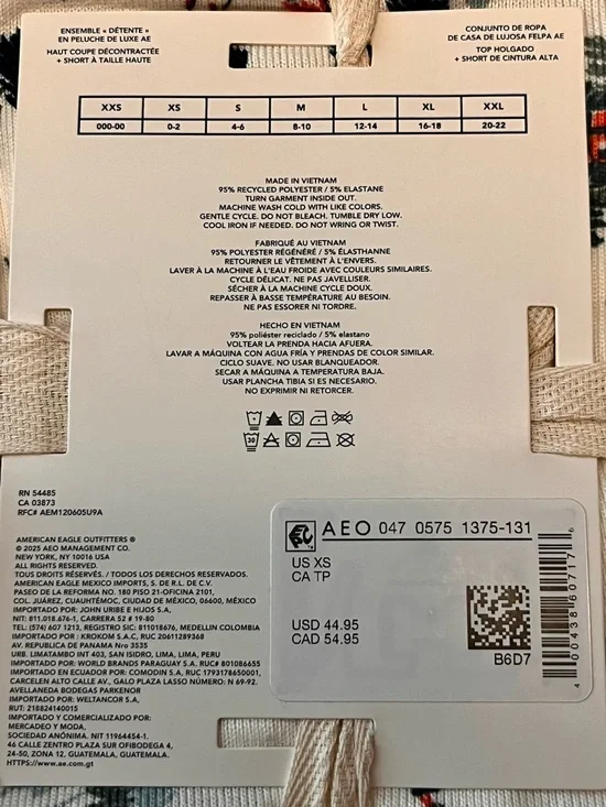 American Eagle Outfitters Cream Plush Lounge Set with Green Trees & Red Skiers - Picture 3 of 3